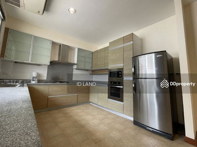 Single house with private pool and big garden for rent ekamai-rama9-soonvijai, Bangkok, Thailand Single house with private pool and big garden for rent ekamai-rama9-soonvijai, Bangkok, Thailand