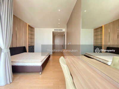 Magnolias Waterfront Residences, Bangkok, Thailand Magnolias Waterfront Residences, Bangkok, Thailand