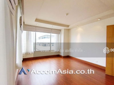 Baan Ratchadamri Condominium, Bangkok, Thailand Baan Ratchadamri Condominium, Bangkok, Thailand