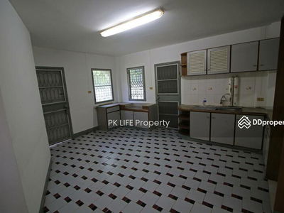 Housing in Kathu, Thailand Housing in Kathu, Thailand