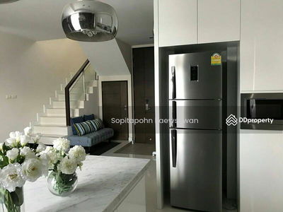 10110, Bangkok, Thailand 10110, Bangkok, Thailand