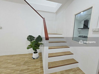 ADK0591, Chiang Mai, Thailand ADK0591, Chiang Mai, Thailand