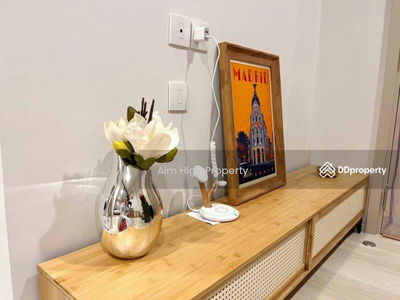 Life One Wireless, Bangkok, Thailand Life One Wireless, Bangkok, Thailand