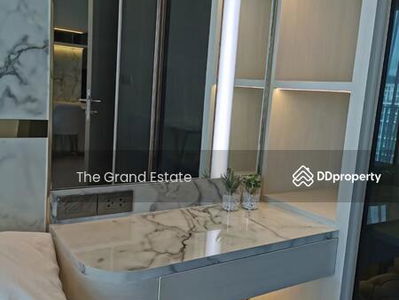 Life Asoke-Rama 9, Bangkok, Thailand Life Asoke-Rama 9, Bangkok, Thailand