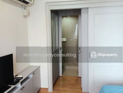 The Editor Vertical Village Sapankwai, Bangkok, Thailand The Editor Vertical Village Sapankwai, Bangkok, Thailand