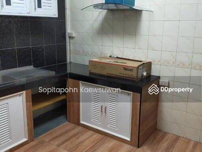 10110, Bangkok, Thailand 10110, Bangkok, Thailand