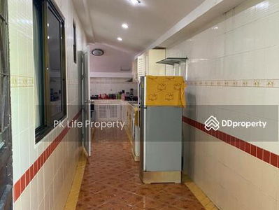 Alojamiento en Ban Ratsada, Thailand Alojamiento en Ban Ratsada, Thailand