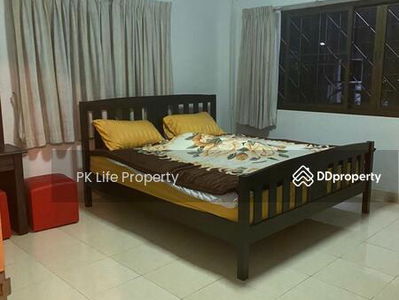 Alojamiento en Ban Ratsada, Thailand Alojamiento en Ban Ratsada, Thailand