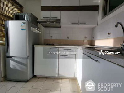 DownTown 49 Sukhumvit, Bangkok, Thailand DownTown 49 Sukhumvit, Bangkok, Thailand