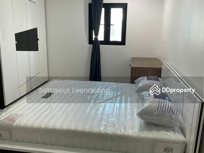 Sathorn Gardens, Bangkok, Thailand Sathorn Gardens, Bangkok, Thailand