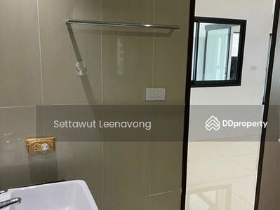 Sathorn Gardens, Bangkok, Thailand Sathorn Gardens, Bangkok, Thailand