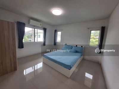 Housing in Ban Ratsada, Thailand Housing in Ban Ratsada, Thailand