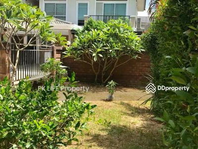 Housing in Kathu, Thailand Housing in Kathu, Thailand