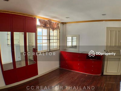 House For Rent Soi Yennakart 1, Bangkok, Thailand House For Rent Soi Yennakart 1, Bangkok, Thailand