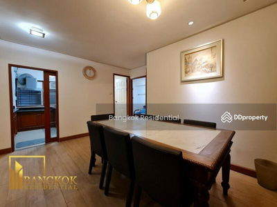 Thonglor Tower, Bangkok, Thailand Thonglor Tower, Bangkok, Thailand