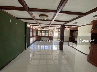 For rent, Seri Village, Rama IX 41, area 106 wa, Bangkok, Thailand For rent, Seri Village, Rama IX 41, area 106 wa, Bangkok, Thailand