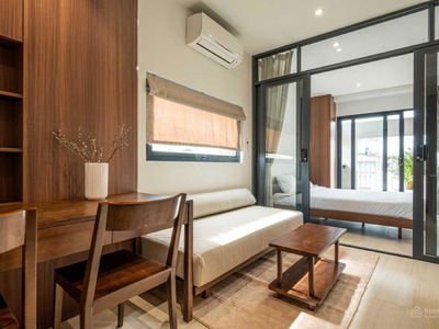 Nguyen Cuu Van Street, Vietnam Nguyen Cuu Van Street, Vietnam