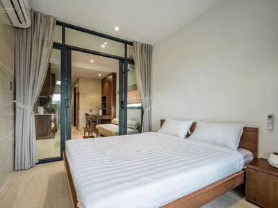 Nguyen Cuu Van Street, Vietnam Nguyen Cuu Van Street, Vietnam