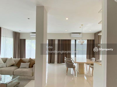 Bangkok Boulevard Rama 9, Bangkok, Thailand Bangkok Boulevard Rama 9, Bangkok, Thailand