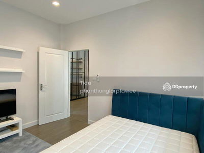 Bangkok Boulevard Rama 9, Bangkok, Thailand Bangkok Boulevard Rama 9, Bangkok, Thailand