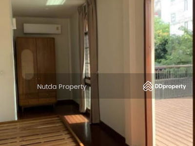 Single house Ratchaprarop, Bangkok, Thailand Single house Ratchaprarop, Bangkok, Thailand