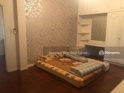 For rent, 5 bedroom house in the heart of Sukhumvit Soi 36., Bangkok., Thailand For rent, 5 bedroom house in the heart of Sukhumvit Soi 36., Bangkok., Thailand