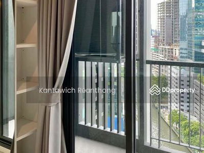 Life One Wireless, Bangkok, Thailand Life One Wireless, Bangkok, Thailand