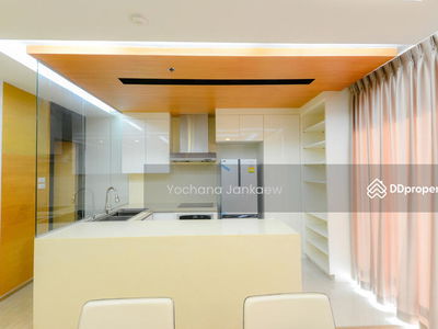 Lumpini Park View, Bangkok, Thailand Lumpini Park View, Bangkok, Thailand