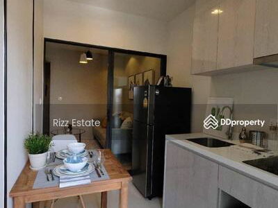 Life Sukhumvit 48, Bangkok, Thailand Life Sukhumvit 48, Bangkok, Thailand