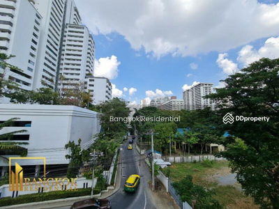 Raveevan Space, Bangkok, Thailand Raveevan Space, Bangkok, Thailand