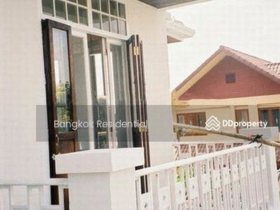 4 Bedroom House in Sukhumvit 71, Bangkok, Thailand 4 Bedroom House in Sukhumvit 71, Bangkok, Thailand