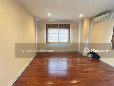 Grand Bangkok Boulevard Rama 9-Srinagarindra, Bangkok, Thailand Grand Bangkok Boulevard Rama 9-Srinagarindra, Bangkok, Thailand