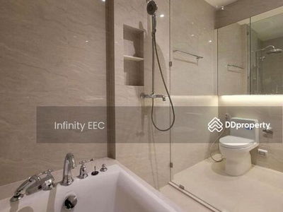 Condo for rent MUNIQ Langsuan, decorated with furniture. Close to nature, Suan Lum, Bangkok, Thailand Condo for rent MUNIQ Langsuan, decorated with furniture. Close to nature, Suan Lum, Bangkok, Thailand