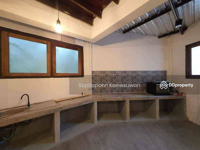 10330, Bangkok, Thailand 10330, Bangkok, Thailand