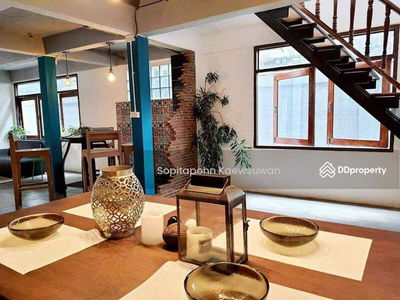 10330, Bangkok, Thailand 10330, Bangkok, Thailand