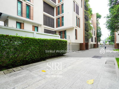 Baan Lux-Sathon, Bangkok, Thailand Baan Lux-Sathon, Bangkok, Thailand