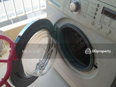 Life @ Sukhumvit 65, Bangkok, Thailand Life @ Sukhumvit 65, Bangkok, Thailand