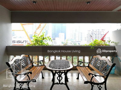 Mitr Mansion, Bangkok, Thailand Mitr Mansion, Bangkok, Thailand