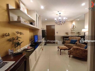 Ivy River, Bangkok, Thailand Ivy River, Bangkok, Thailand