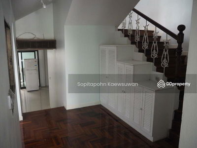 10110, Bangkok, Thailand 10110, Bangkok, Thailand