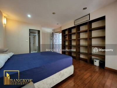 The Peak Sukhumvit 15, Bangkok, Thailand The Peak Sukhumvit 15, Bangkok, Thailand