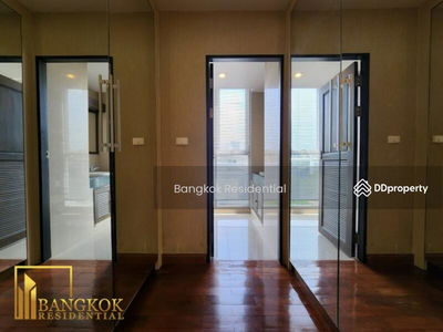 The Peak Sukhumvit 15, Bangkok, Thailand The Peak Sukhumvit 15, Bangkok, Thailand