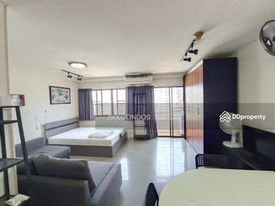 Saranjai Mansion, Bangkok, Bangkok, Thailand Saranjai Mansion, Bangkok, Bangkok, Thailand