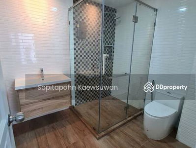 10110, Bangkok, Thailand 10110, Bangkok, Thailand