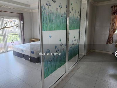 80127 - Large detached house for rent, area 1 rai, meets the needs of commerce or a large family, Chalong Krung Road, Bangkok., Thailand 80127 - Large detached house for rent, area 1 rai, meets the needs of commerce or a large family, Chalong Krung Road, Bangkok., Thailand