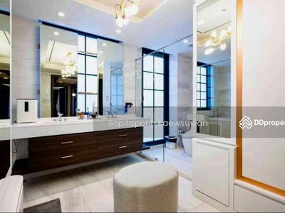 Quarter 31, Bangkok, Thailand Quarter 31, Bangkok, Thailand