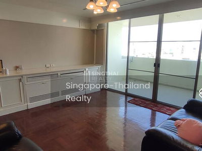 Le Chateau Mansion, Bangkok, Thailand Le Chateau Mansion, Bangkok, Thailand