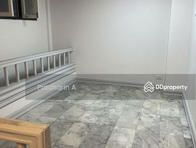 3 storey Townhouse near The Mall Bangkapi, Bangkok, Thailand 3 storey Townhouse near The Mall Bangkapi, Bangkok, Thailand