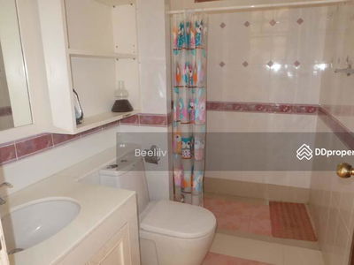 Single Family Home 4 Bedrooms Kathu Lake View, Phuket, Thailand Single Family Home 4 Bedrooms Kathu Lake View, Phuket, Thailand