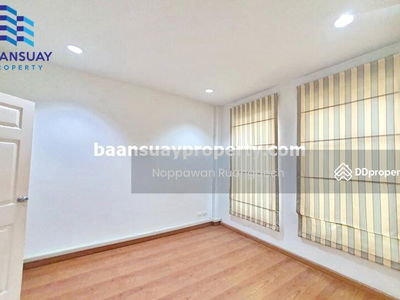 3-story townhome for rent, Rama 3 Road, near Industrial Ring Bridge, Bangkok, Thailand 3-story townhome for rent, Rama 3 Road, near Industrial Ring Bridge, Bangkok, Thailand